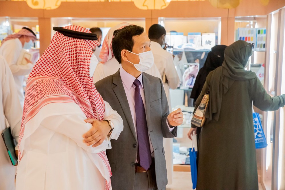 Đại sứ Vũ Viết Dũng