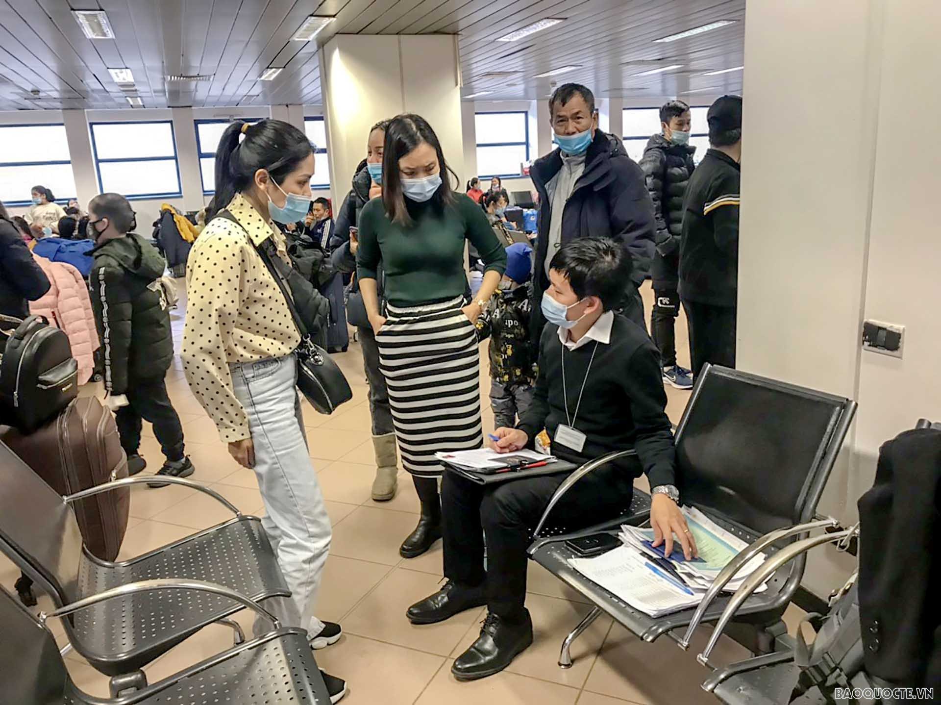 Cập nhật. Nỗ lực không ngừng nghỉ trong bảo hộ công dân Việt Nam ở Ukraine