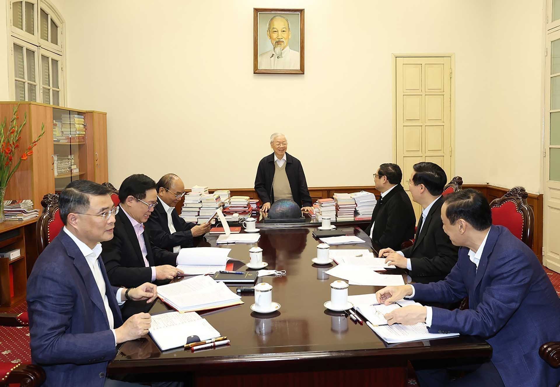 Tổng Bí thư Nguyễn Phú Trọng chủ trì cuộc họp các đồng chí lãnh đạo chủ chốt và đồng chí Thường trực Ban Bí thư. (Nguồn: TTXVN)