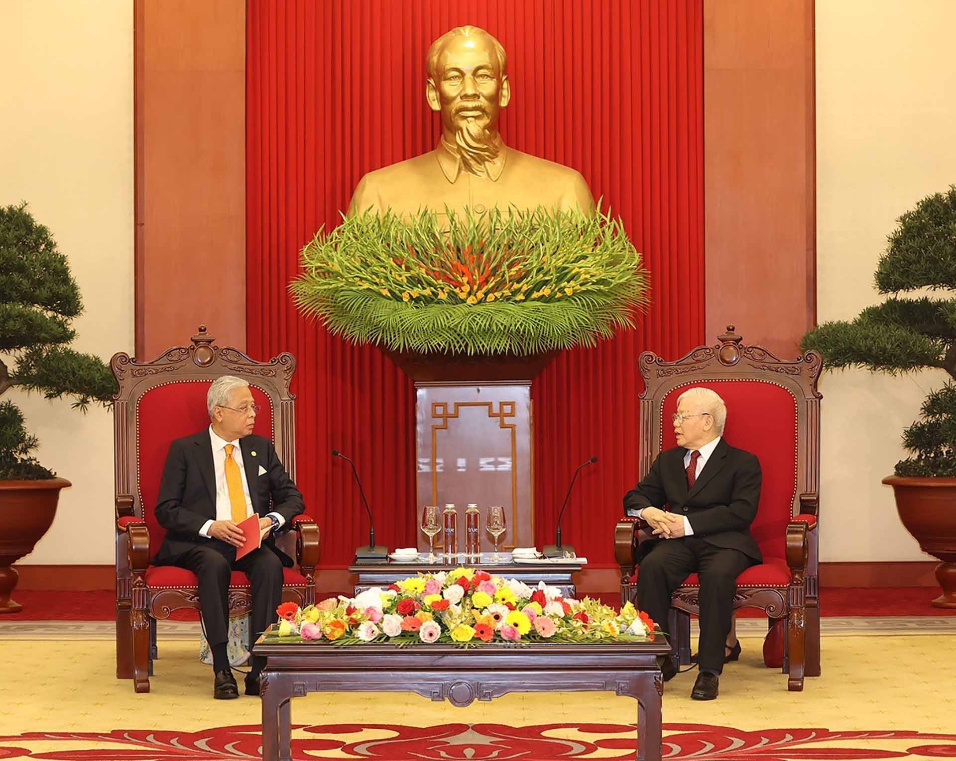Party General Secretary Nguyen Phu Trong receives Malaysian Prime Minister Dato' Sri Ismail Sabri bin Yaakob.  (Source: VNA)