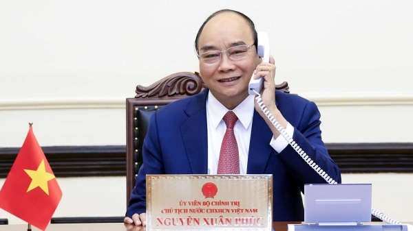 President Nguyen Xuan Phuc had a phone conversation with the President-elect of the Republic of Korea