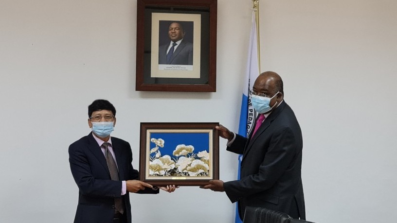 Mozambique mong muốn đẩy mạnh hợp tác giáo dục với Việt Nam