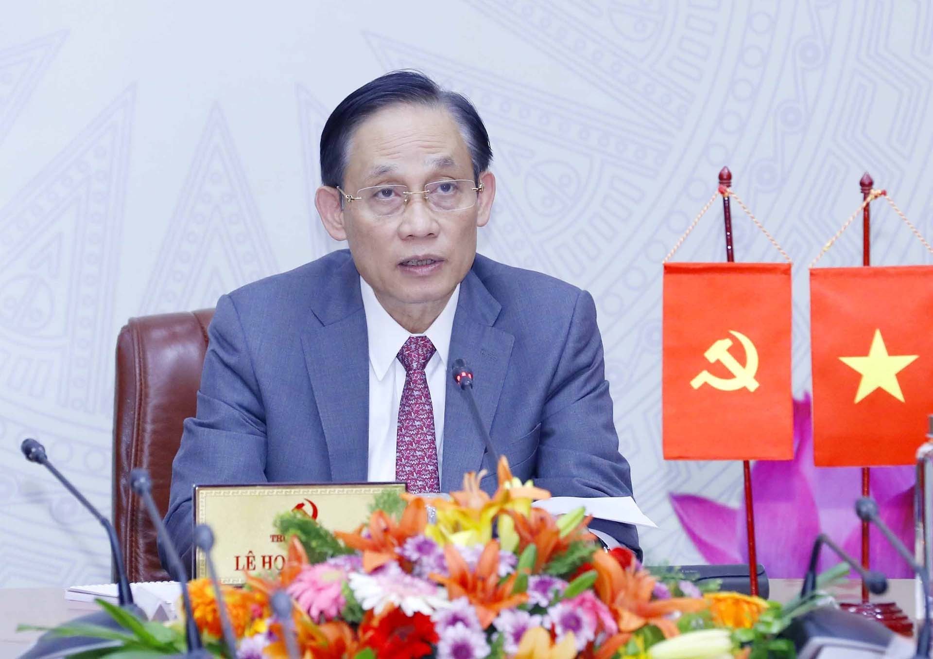 Đồng chí Lê Hoài Trung, Uỷ viên Trung ương Đảng, Trưởng ban Đội ngoại Trung ương phát biểu (Nguồn: TTXVN)
