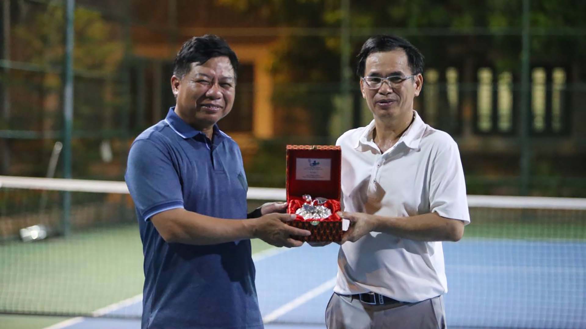 Giải tennis chào mừng 47 năm ngày thống nhất đất nước tại Campuchia Giải tennis chào mừng 47 năm ngày thống nhất đất nước tại Campuchia