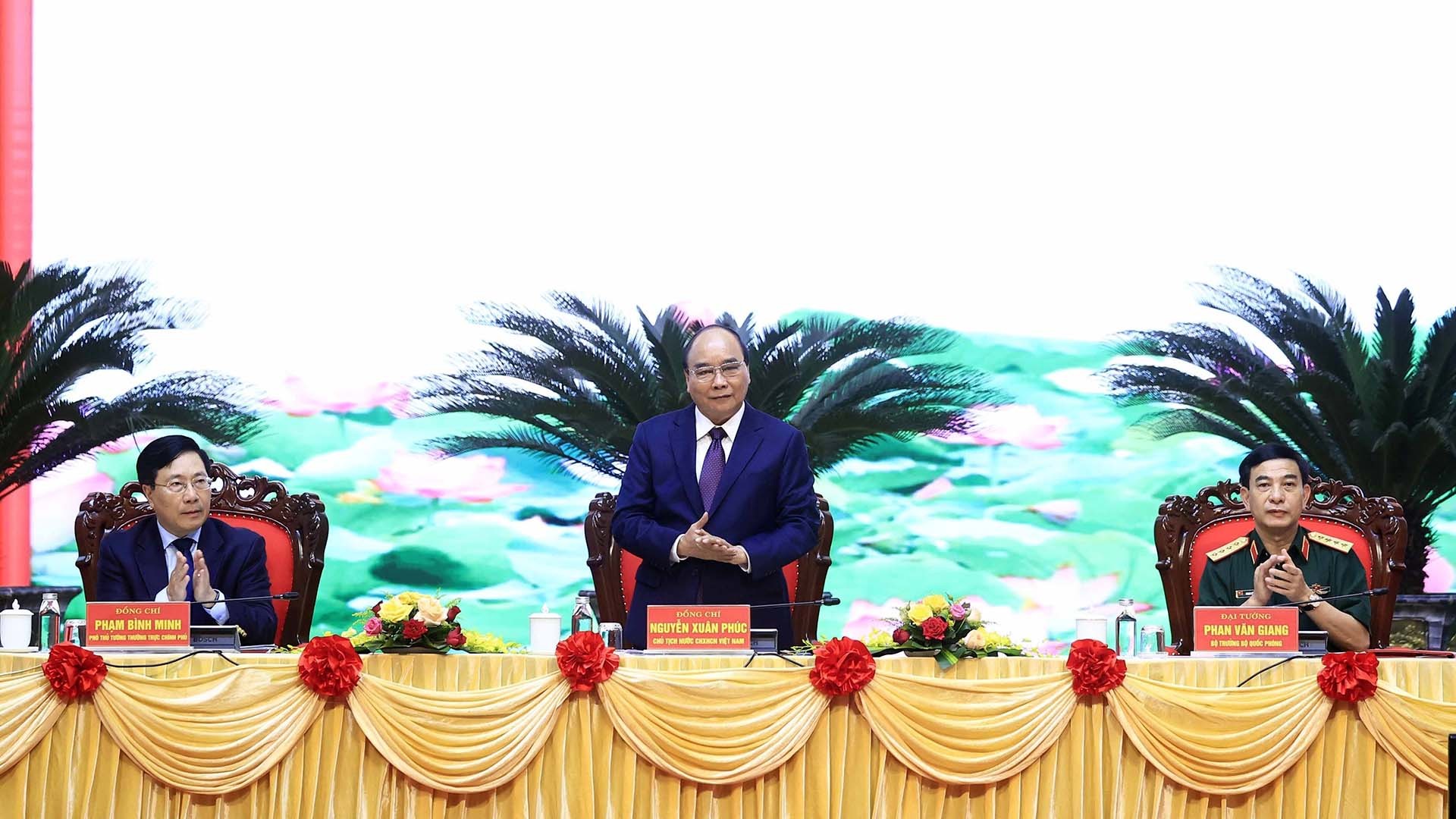Chủ tịch nước Nguyễn Xuân Phúc chủ trì hội nghị. (Nguồn: TTXVN)