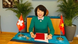 Đại sứ quán Việt Nam tại Thụy Sỹ làm việc với Tập đoàn Roche về hợp tác phòng chống dịch Covid-19