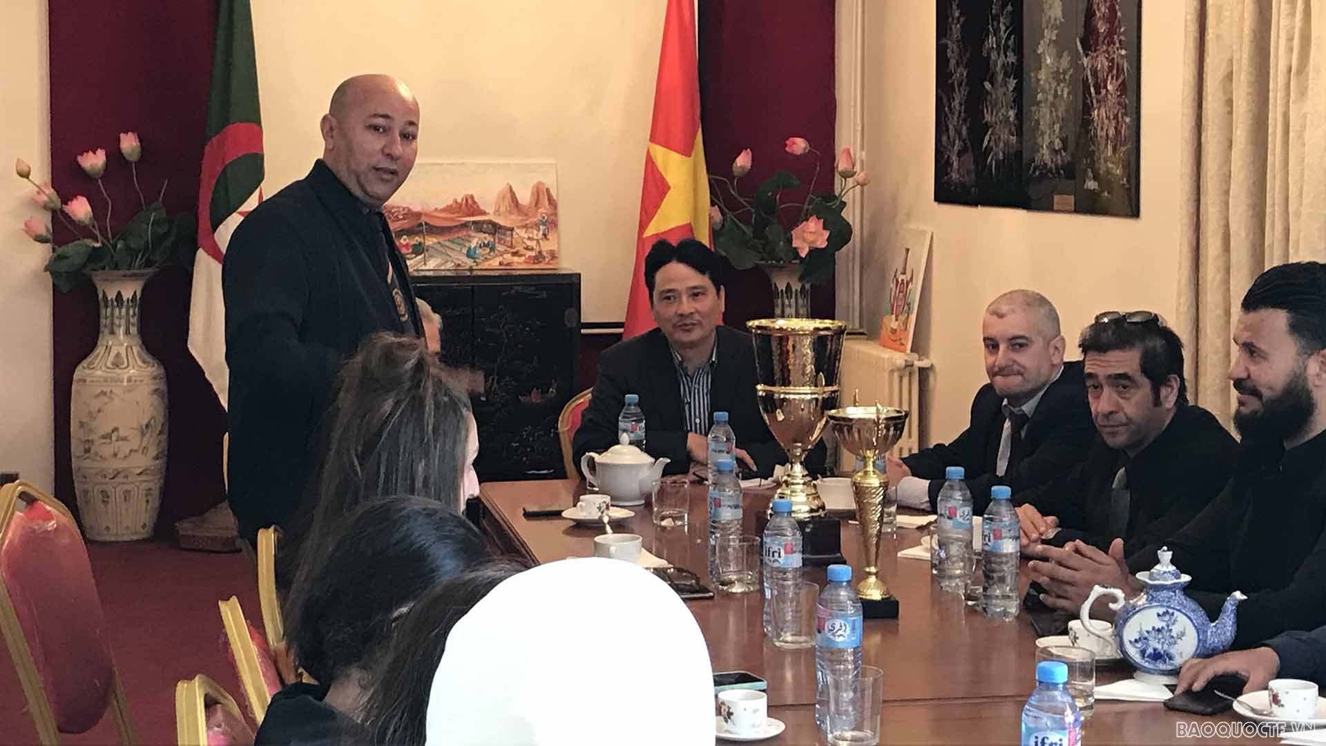 Trưởng môn phái Quán khí đạo Algeria Farid Mously phát biểu.