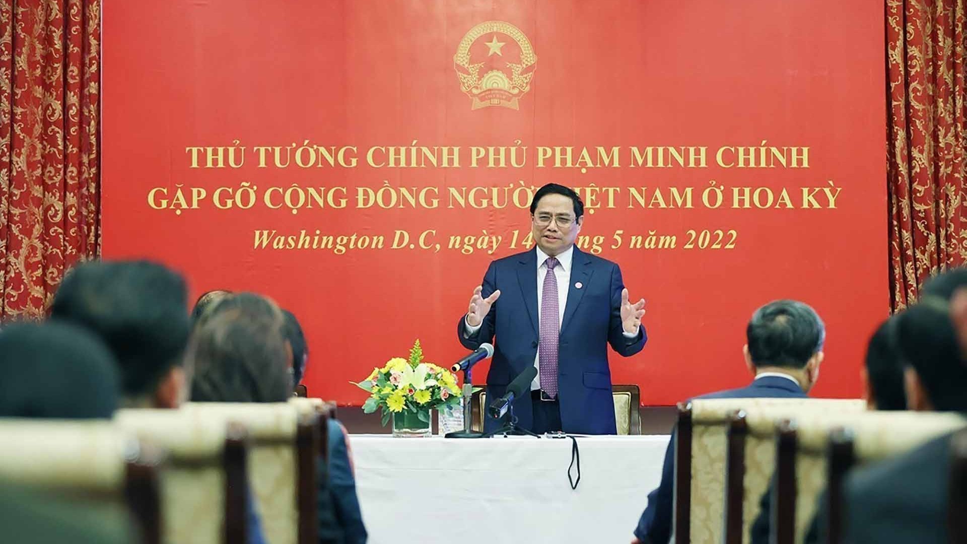 Thủ tướng Phạm Minh Chính gặp gỡ cán bộ, nhân viên Đại sứ quán và cộng đồng người Việt Nam tại Hoa Kỳ