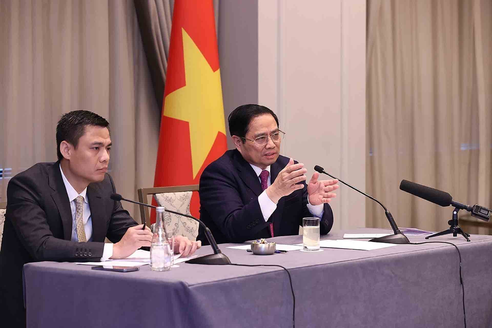 Thủ tướng Phạm Minh Chính phát biểu tại buổi gặp trí thức Việt kiều và thanh niên, sinh viên Việt Nam tại New York. (Nguồn: TTXVN)