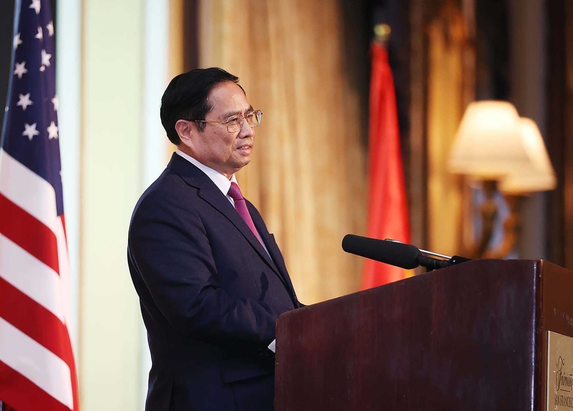 Thủ tướng Phạm Minh Chính phát biểu tại buổi gặp kiều bào và du hoc sinh tiêu biểu. (Nguồn: TTXVN)