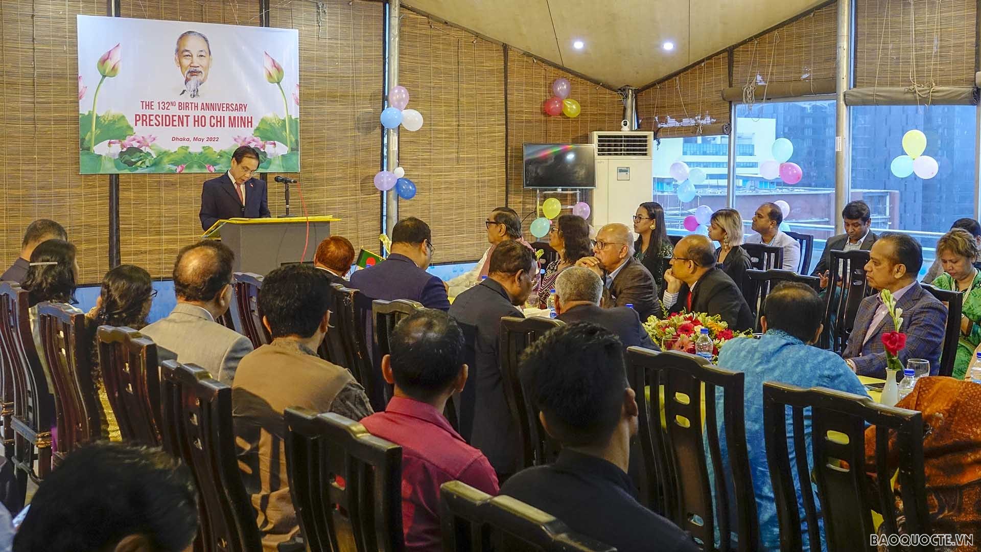 Đại sứ Phạm Việt Chiến phát biểu