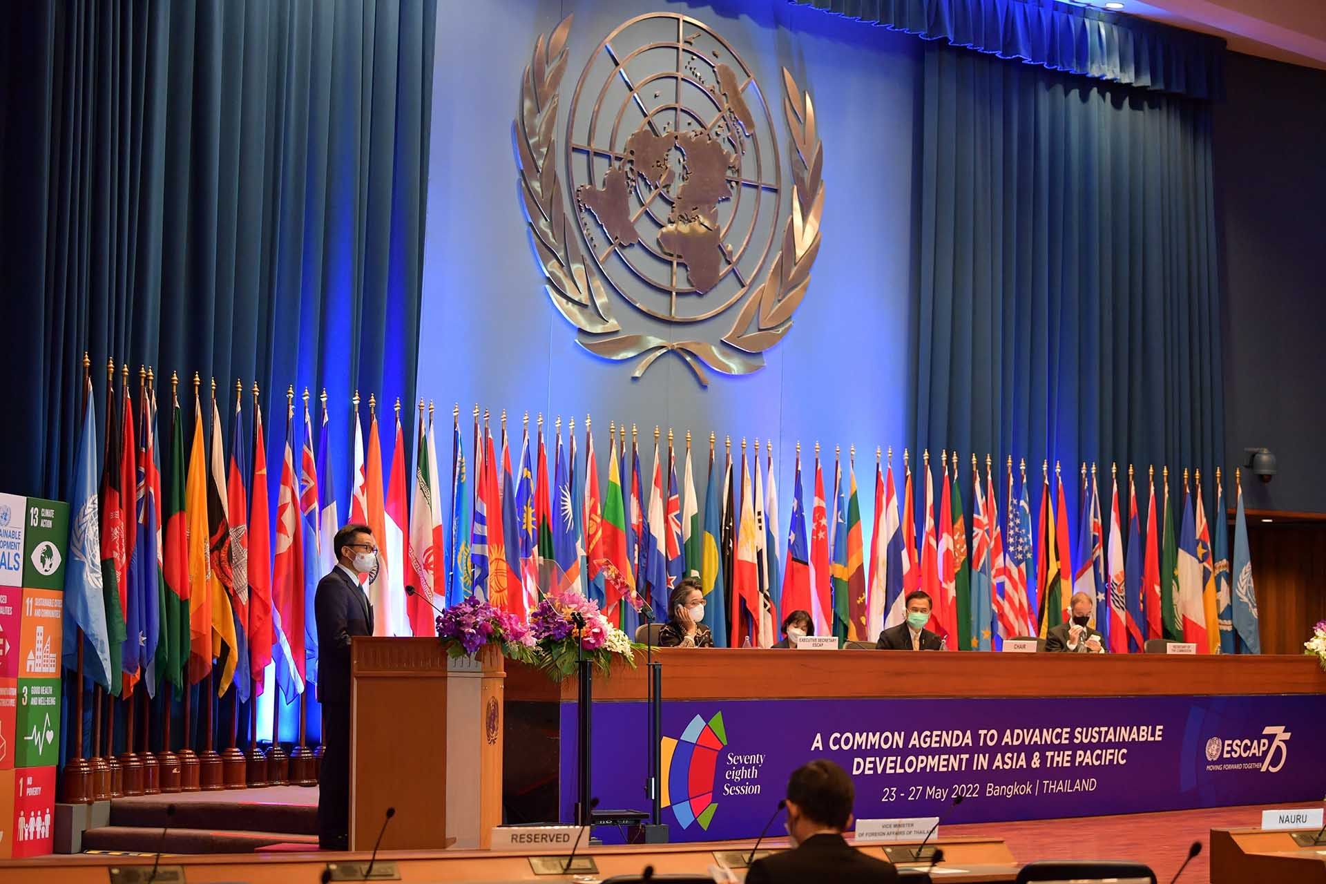 Phó Thủ tướng Vũ Đức Đam phát biểu tại Phiên thảo luận cấp cao Khóa họp lần thứ 78 Ủy ban Kinh tế và Xã hội Liên hợp quốc khu vực châu Á-Thái Bình Dương. (Nguồn: TTXVN)