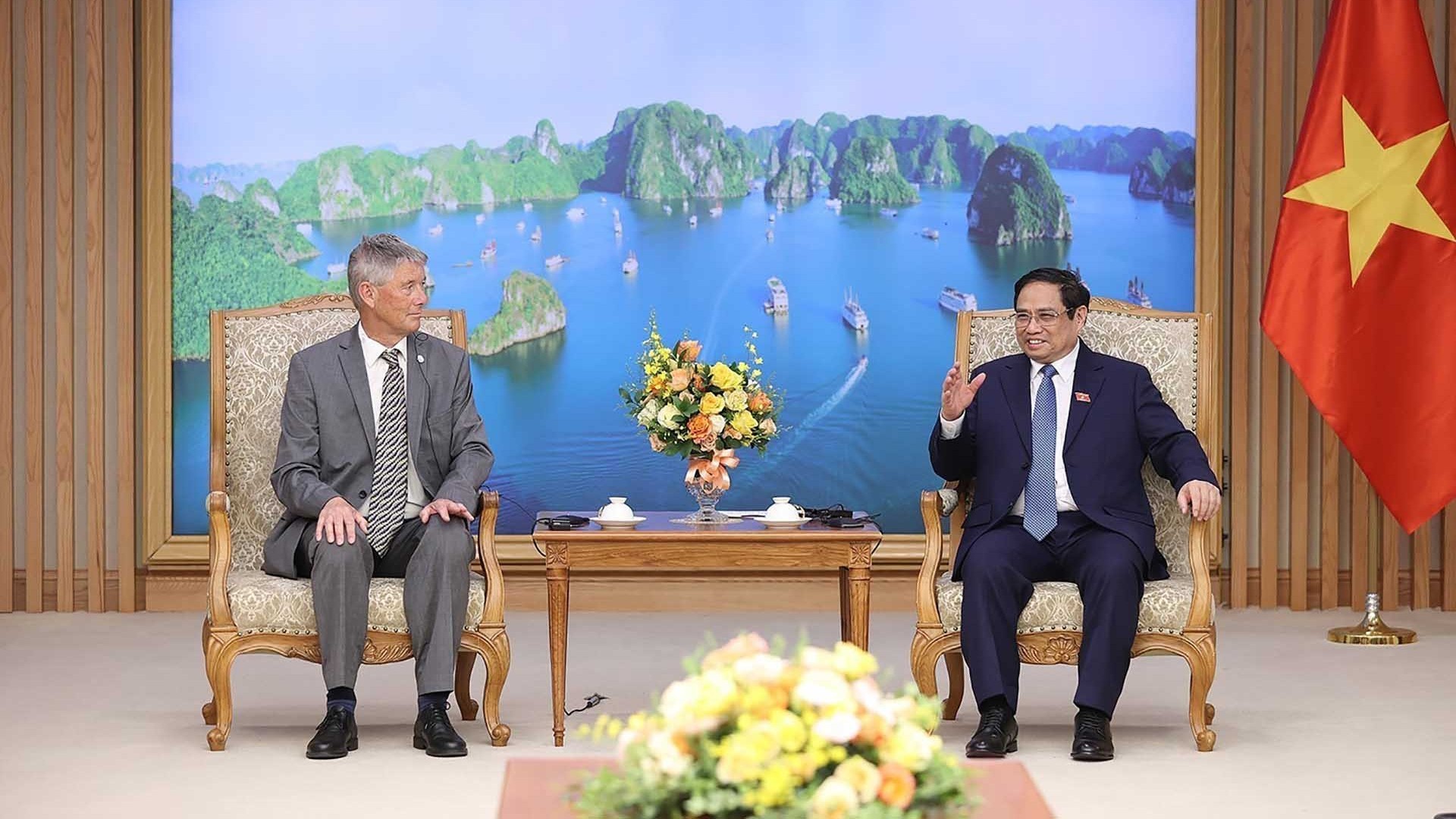 thu tuong pham minh chinh tiep chu tich vien pasteur paris