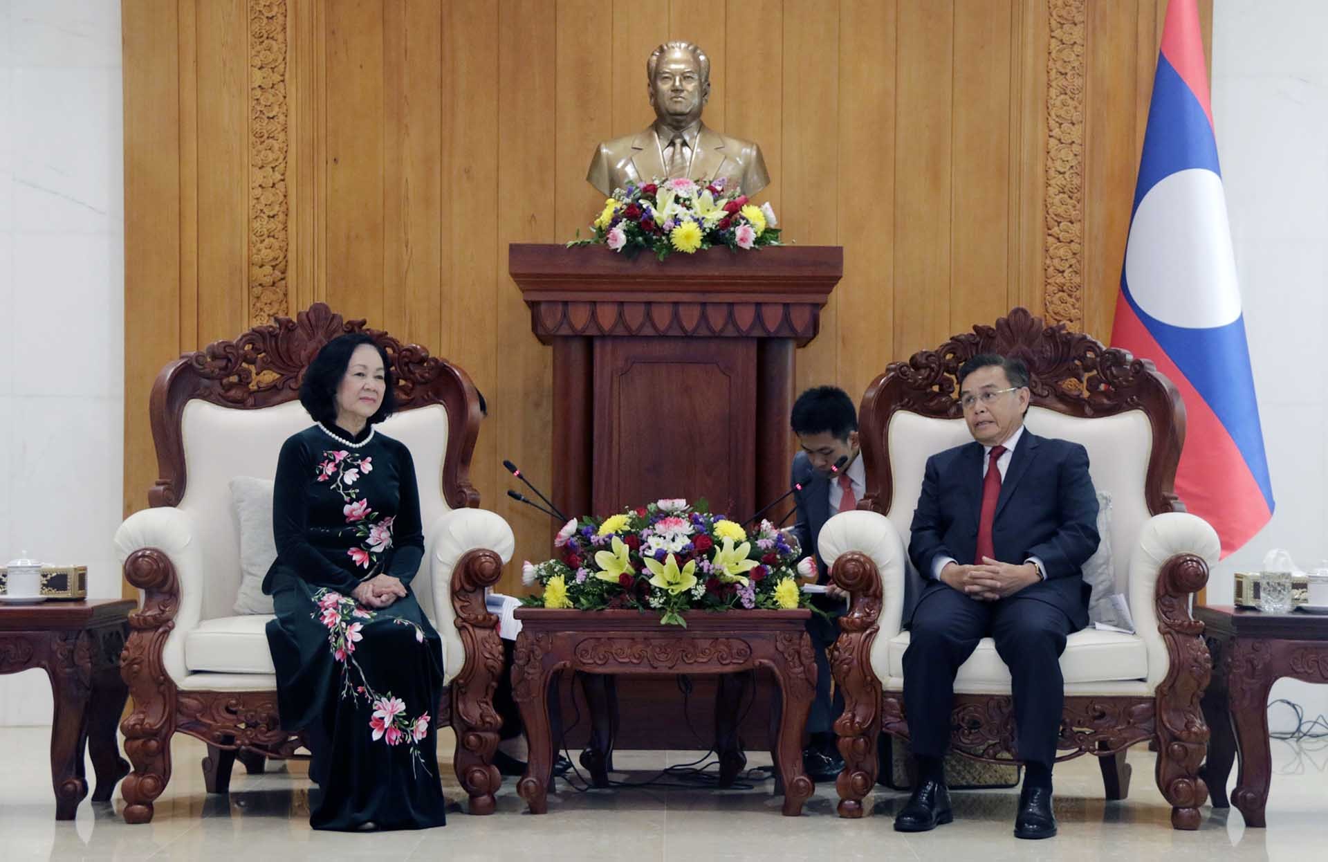 Chủ tịch Quốc hội Lào Saysomphone Phomvihane tiếp Trưởng Ban Tổ chức Trung ương Trương Thị Mai. (Nguồn: TTXVN)