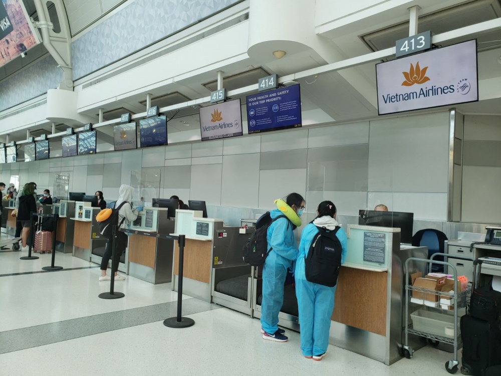 them mot chuyen bay dua 343 cong dan viet nam tu canada ve nuoc 4