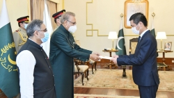 Đại sứ Nguyễn Tiên Phong trình Thư ủy nhiệm lên Tổng thống Pakistan