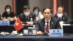 Bộ trưởng Bùi Thanh Sơn tham dự Hội nghị đặc biệt các Bộ trưởng Ngoại giao ASEAN-Trung Quốc