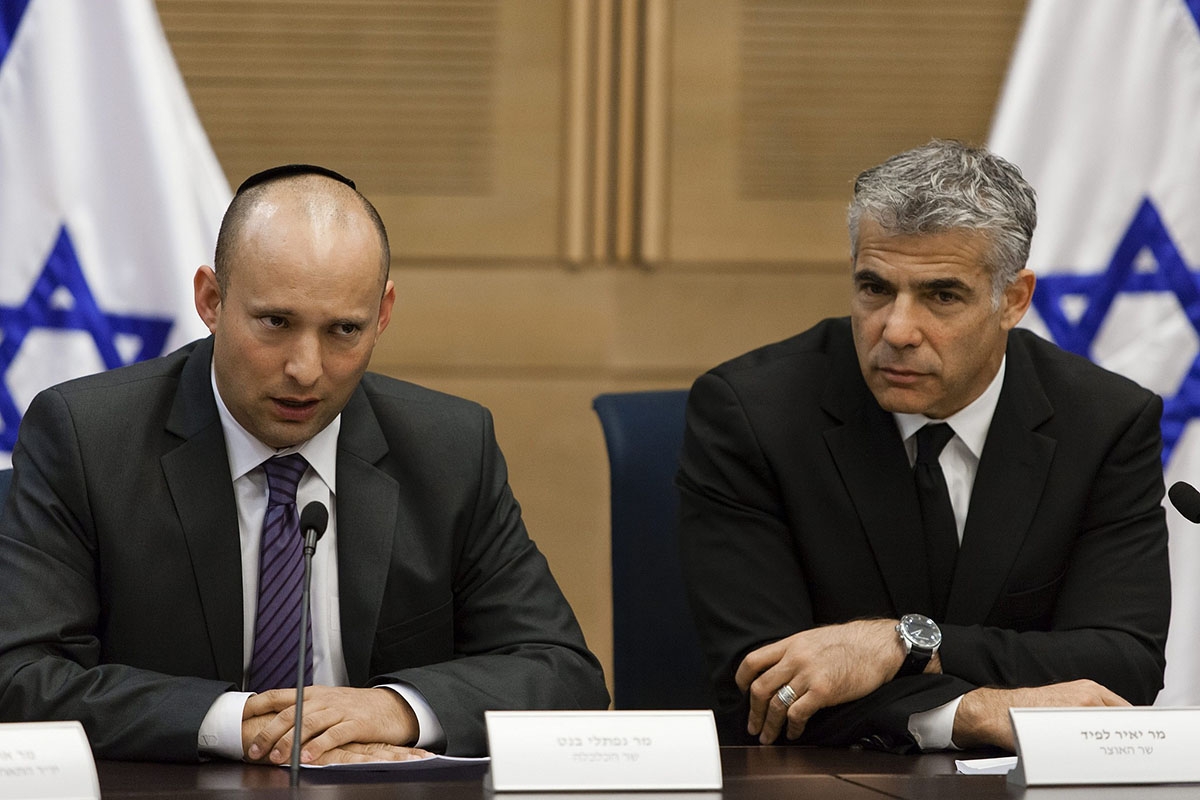 Ông Naftali Bennett (trái) và ông Yair Lapid - những người có thể trở thành Thủ tướng mới của Israel. (Nguồn: Times of Israel)