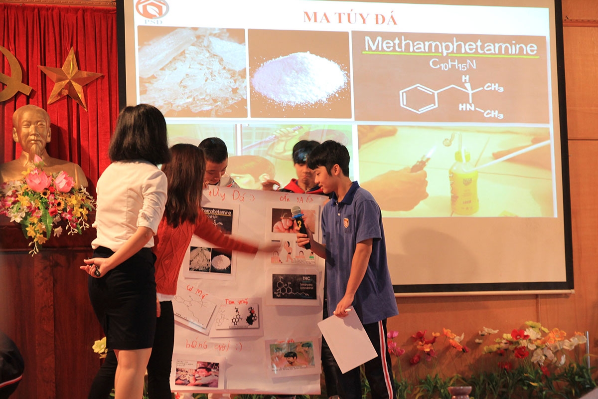 Công tác tuyên truyền và giáo dục phòng chống ma túy cần phải được đẩy mạnh và được xem là ưu tiên hàng đầu của mỗi quốc gia.