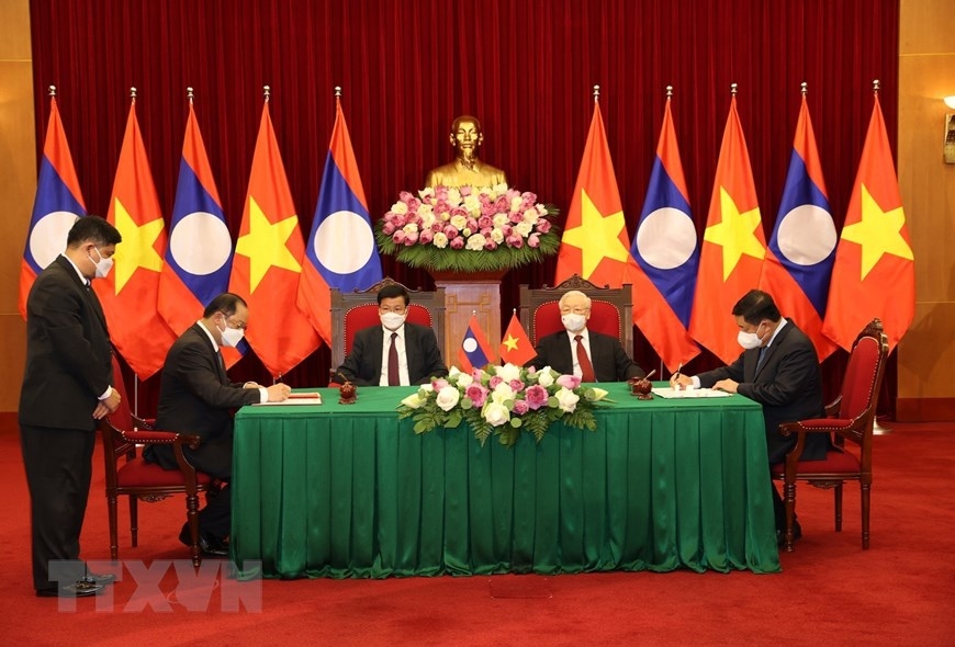 Lễ ký Thỏa thuận về Chiến lược hợp tác giữa Chính phủ nước CHXHCN Việt Nam và Chính phủ nước CHDCND Lào giai đoạn 2021-2030; Hiệp định về hợp tác song phương giữa Chính phủ nước CHXHCN Việt Nam và Chính phủ nước CHDCND Lào giai đoạn 2021-2025; Thỏa thuận 