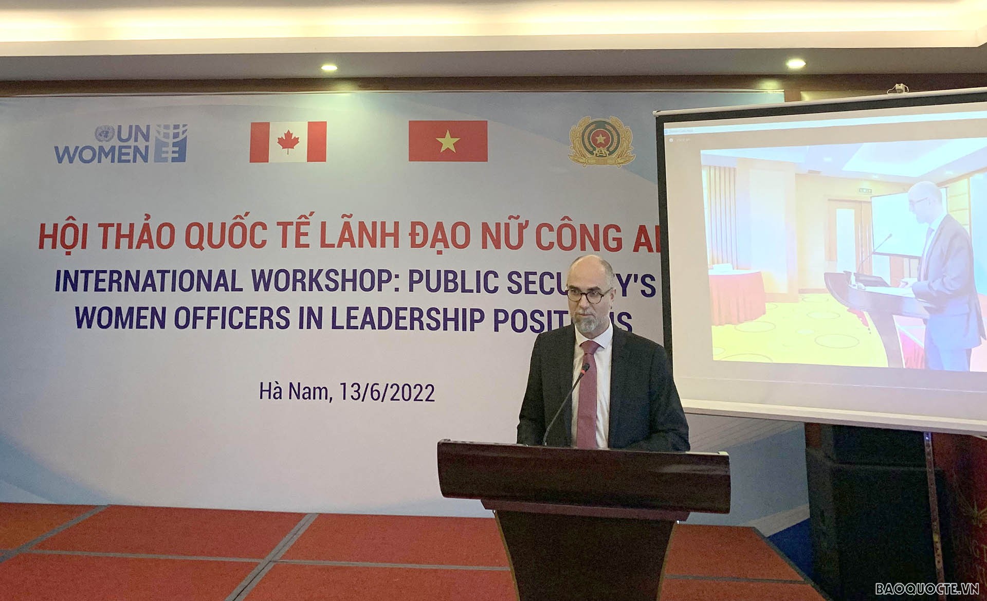 Đại sứ Canada tại Việt Nam Shawn Steil phát biểu tại Hội thảo.