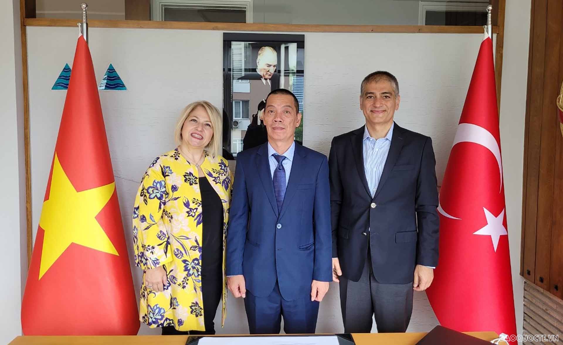 Đại sứ Đỗ Sơn Hải làm việc với Chủ tịch Hội đồng kinh tế đối ngoại Thổ Nhĩ Kỳ