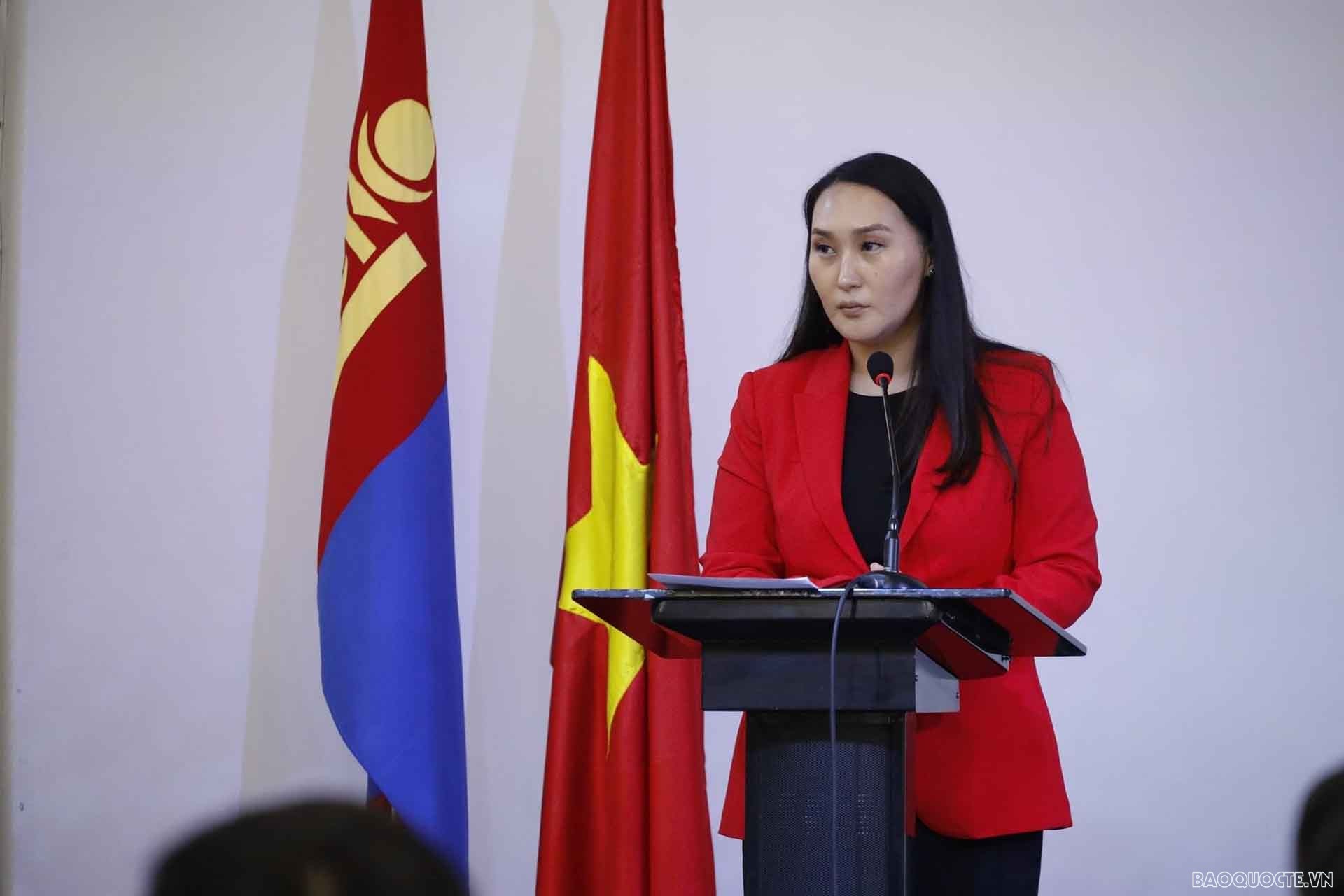 Bà Bayasgalan, Tổng thư ký Phòng Thương mại và Công nghiệp Mông Cổ phát biểu.