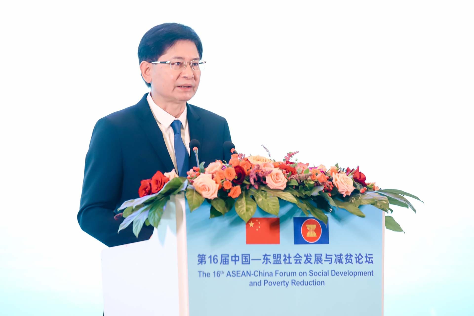 Chủ tịch Khu tự trị Quảng Tây Lam Thiên Lập phát biểu khai mạc Diễn đàn