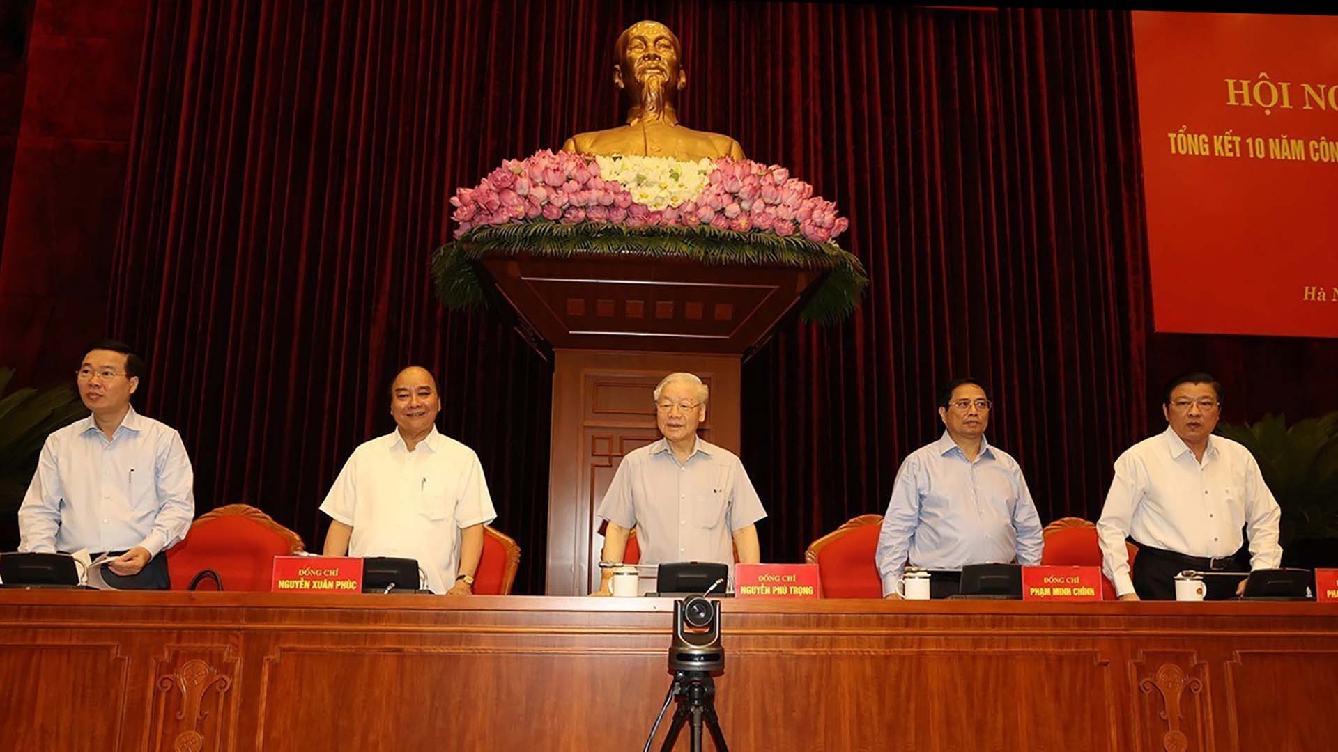Tổng Bí thư Nguyễn Phú Trọng và các đồng chí lãnh đạo Đảng, Nhà nước chủ trì hội nghị. (Nguồn: TTXVN)