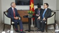 Chủ tịch Quốc hội tiếp Chủ tịch Mạng lưới Hữu nghị Việt Nam-Anh và lãnh đạo một số tập đoàn của Anh