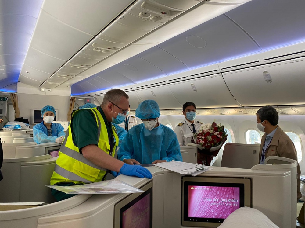 Dịch Covid 19 Thêm 340 công dân Việt Nam từ Anh về nước an toàn dich covid 19 them 340 cong dan viet nam tu anh ve nuoc an toan