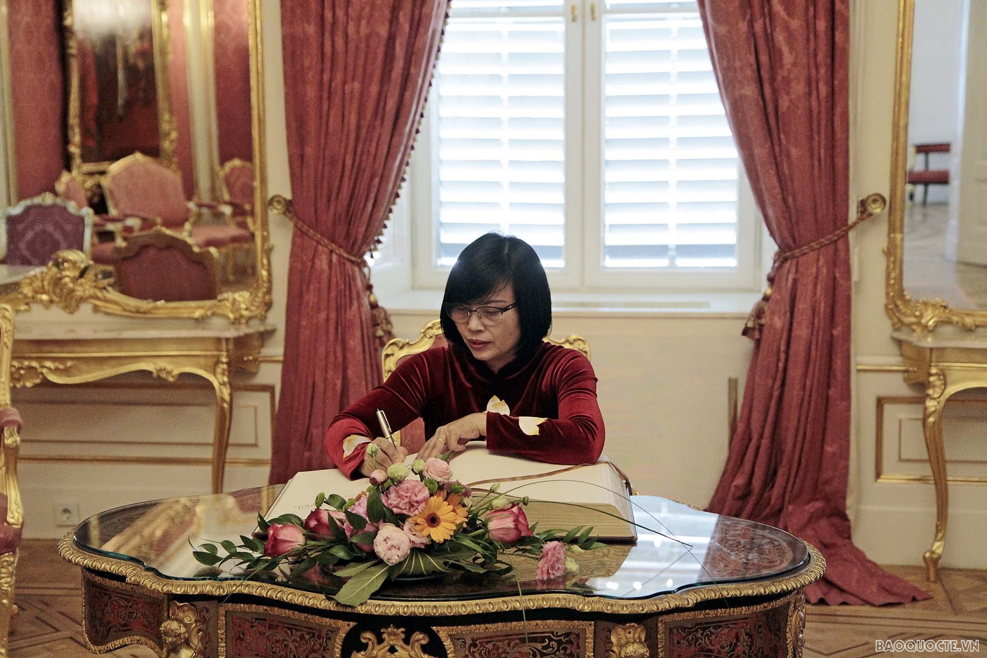 Đại sứ Nguyễn Thị Bích Thảo