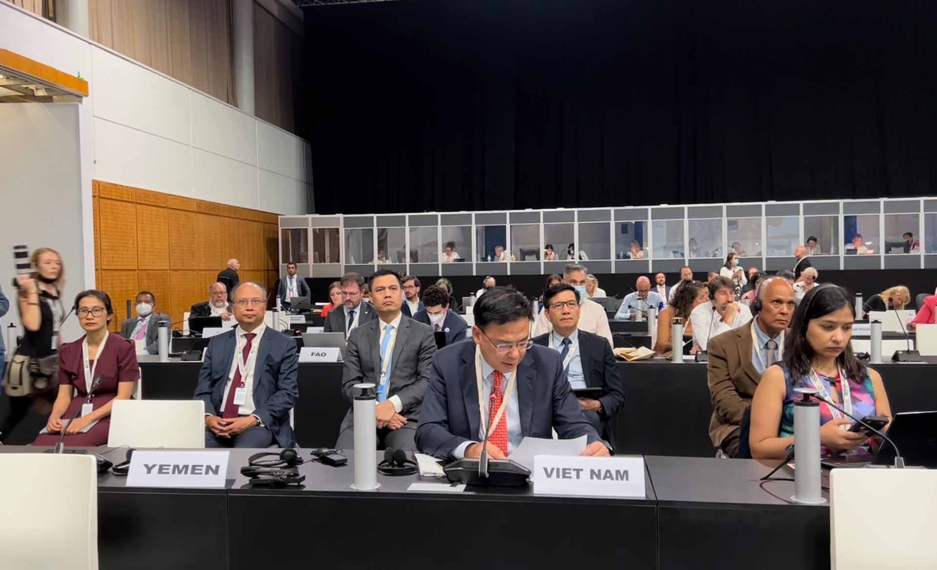 Thứ trưởng Ngoại giao Phạm Quang Hiệu phát biểu tại Hội nghị. Thứ trưởng Ngoại giao Phạm Quang Hiệu phát biểu tại Hội nghị.