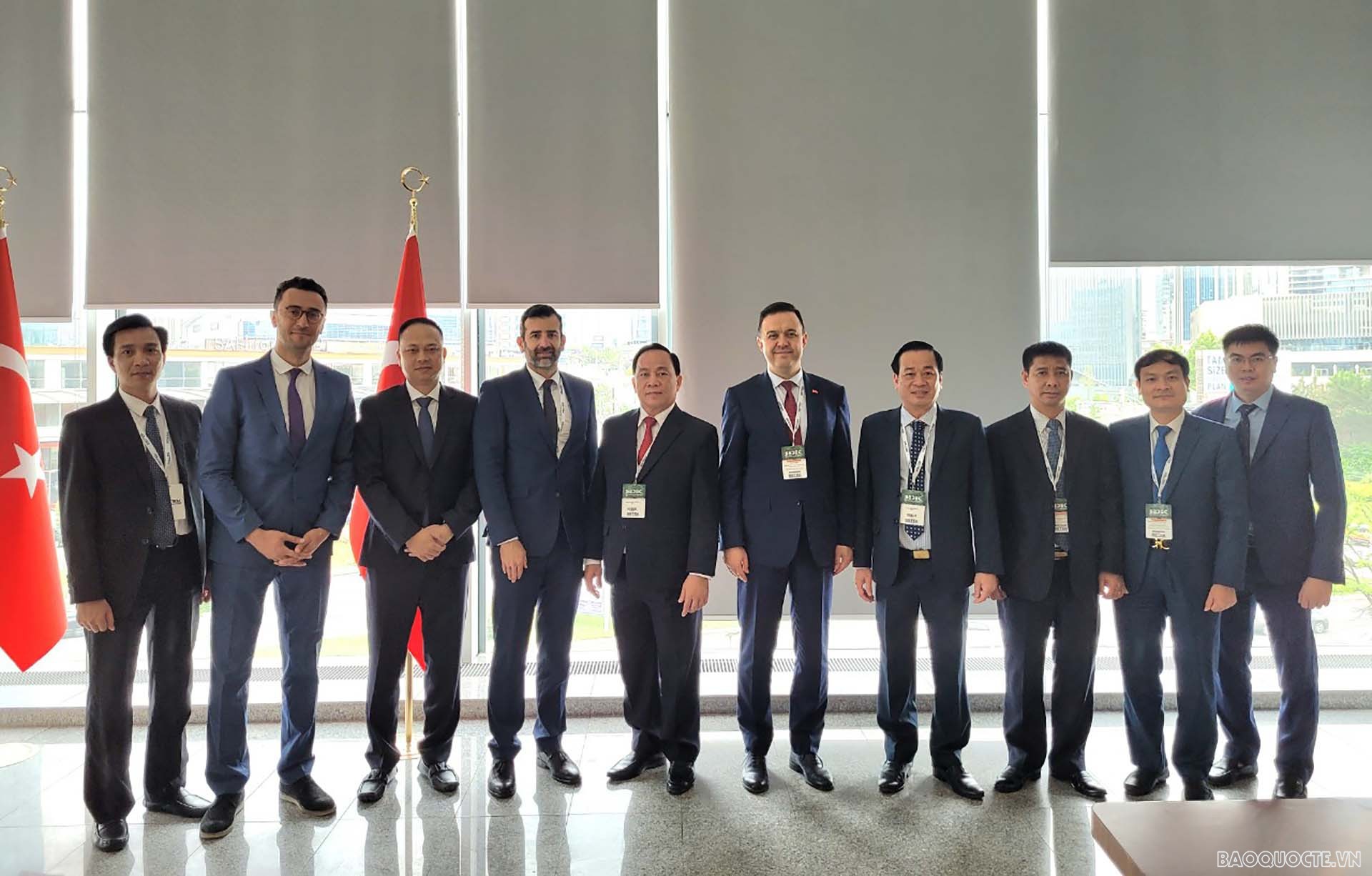 Việt Nam tham dự triển lãm quốc tế công nghiệp an ninh quốc phòng 2022 tại Thổ Nhĩ Kỳ