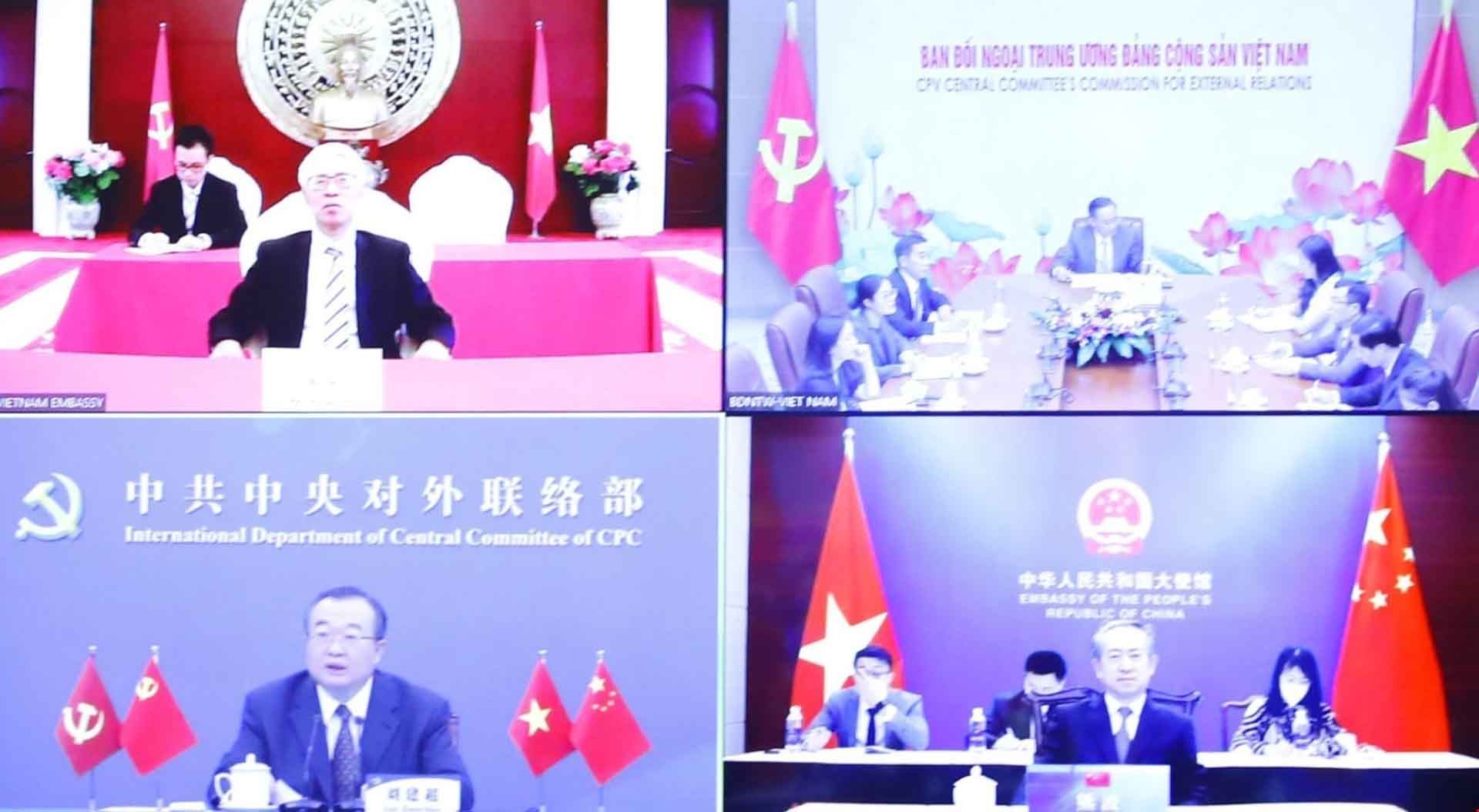 Trưởng ban Đối ngoại Trung ương Lê Hoài Trung hội đàm trực tuyến với Trưởng ban Liên lạc Đối ngoại Trung ương Đảng Cộng sản Trung Quốc Lưu Kiến Siêu. (Nguồn: TTXVN) Trưởng ban Đối ngoại Trung ương Lê Hoài Trung hội đàm trực tuyến với Trưởng ban Liên lạc Đối ngoại Trung ương Đảng Cộng sản Trung Quốc Lưu Kiến Siêu. (Nguồn: TTXVN)