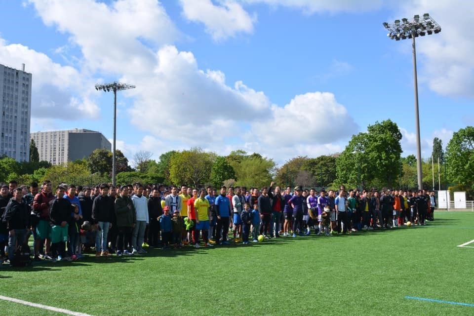 dan van hien huu noi song seine thap effeil paris hoa le 2