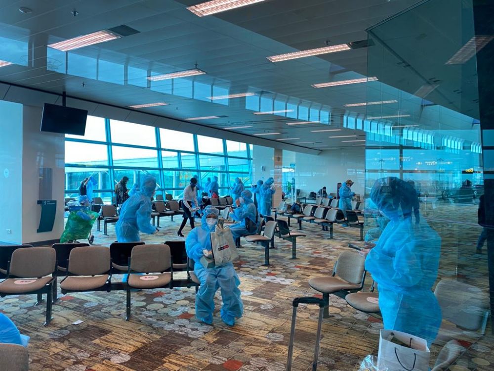 hon-240-cong-dan-viet-nam-tu-singapore-ve-nuoc-an-toan