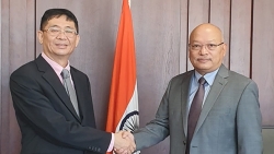 Đại sứ Việt Nam tại Slovakia chào xã giao các Đại sứ Ấn Độ, Trung Quốc và Hàn Quốc