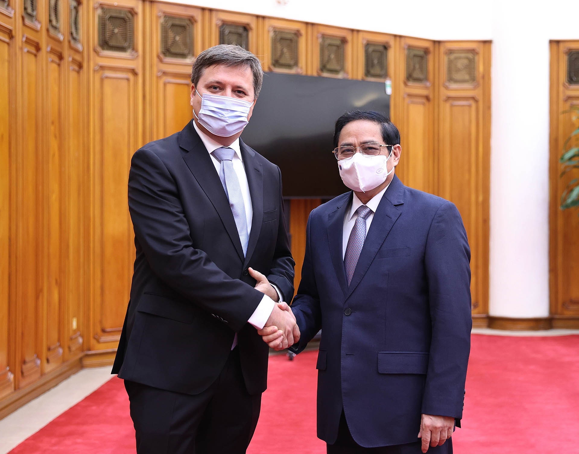 Thủ tướng Phạm Minh Chính tiếp Đại sứ Cộng hòa Ba Lan tại Việt Nam Wojciech Gerwel. (Nguồn: TTXVN) Thủ tướng Phạm Minh Chính tiếp Đại sứ Cộng hòa Ba Lan tại Việt Nam Wojciech Gerwel. (Nguồn: TTXVN)