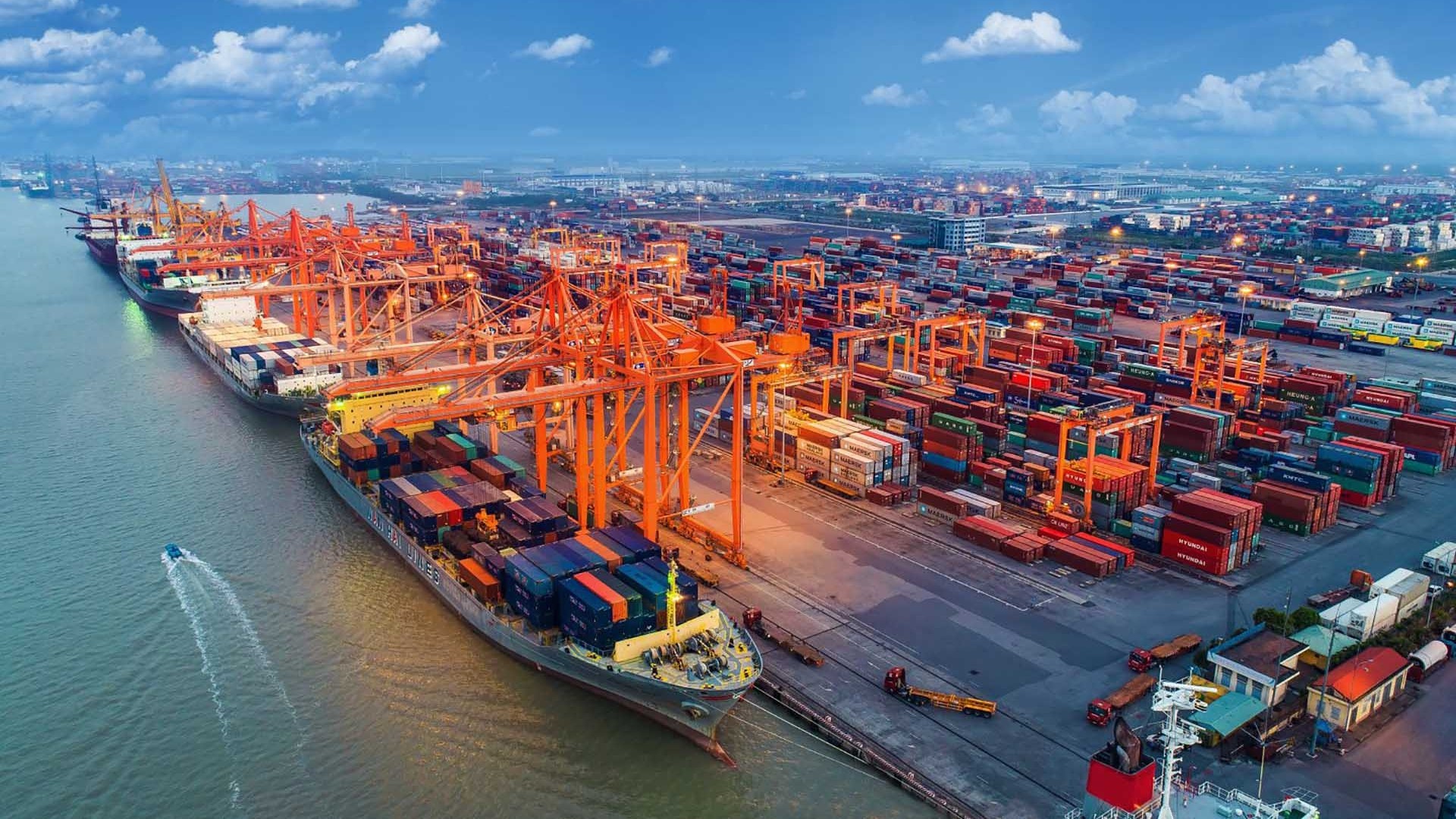 Định vị lại kinh tế Việt Nam: Vượt qua thách thức từ đại dịch Covid-19, bắt nhịp với các xu thế của thế giới
