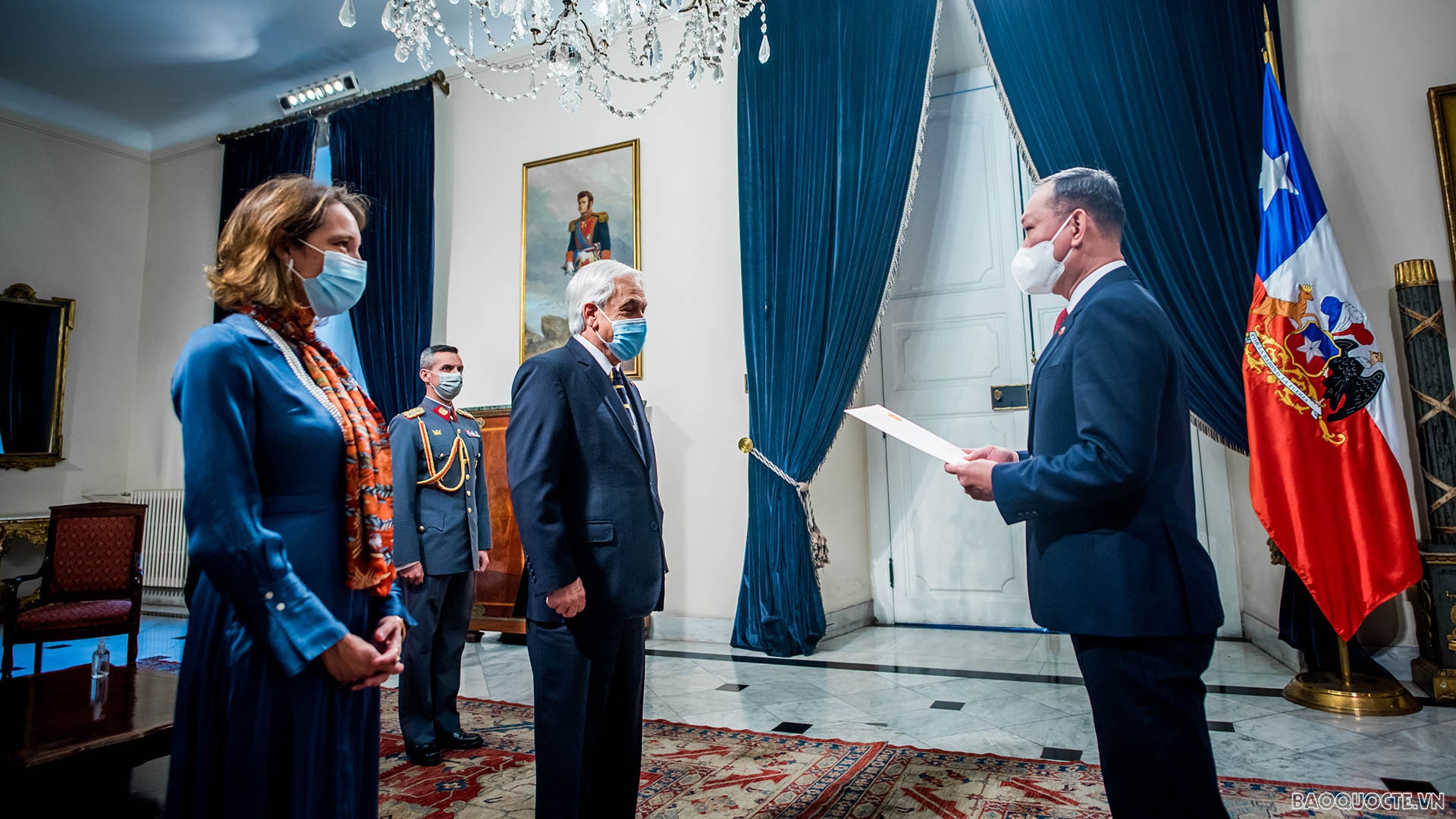 Đại sứ Phạm Trường Giang  trình Thư ủy nhiệm lên Tổng thống Chile Sebastian Piñera Echenique.