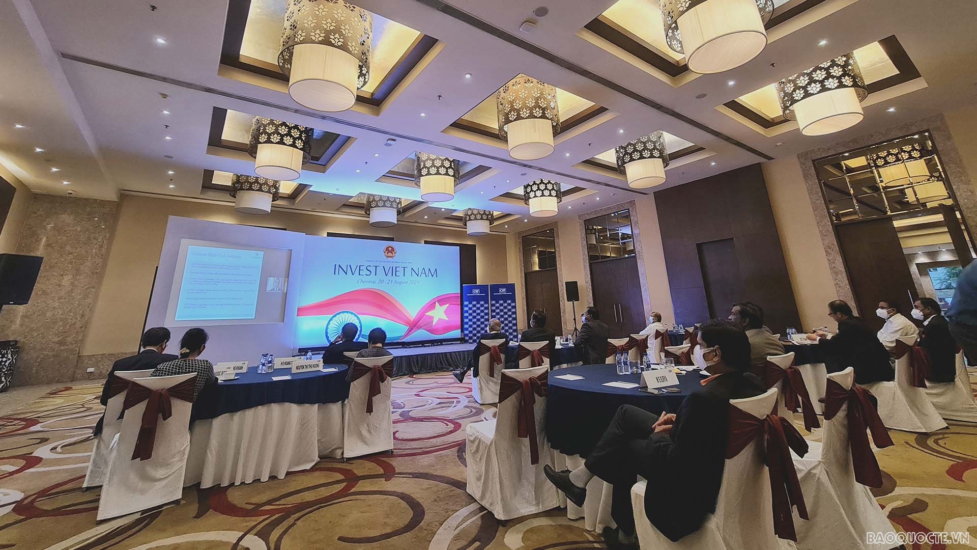 Đại sứ quán Việt Nam tại Ấn Độ đã tổ chức 2 sự kiện ngoại giao kinh tế, thu hút đầu tư mang tên “Gặp gỡ Việt Nam” tại thành phố Bangalore, bang Karnataka và Chennai, bang Tamil Nadu, Ấn Độ. Đại sứ quán Việt Nam tại Ấn Độ đã tổ chức 2 sự kiện ngoại giao kinh tế, thu hút đầu tư mang tên “Gặp gỡ Việt Nam” tại thành phố Bangalore, bang Karnataka và Chennai, bang Tamil Nadu, Ấn Độ.