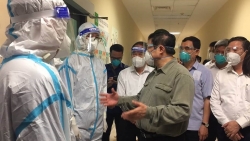 Thủ tướng Phạm Minh Chính kiểm tra công tác phòng chống dịch Covid-19 ở Bình Dương