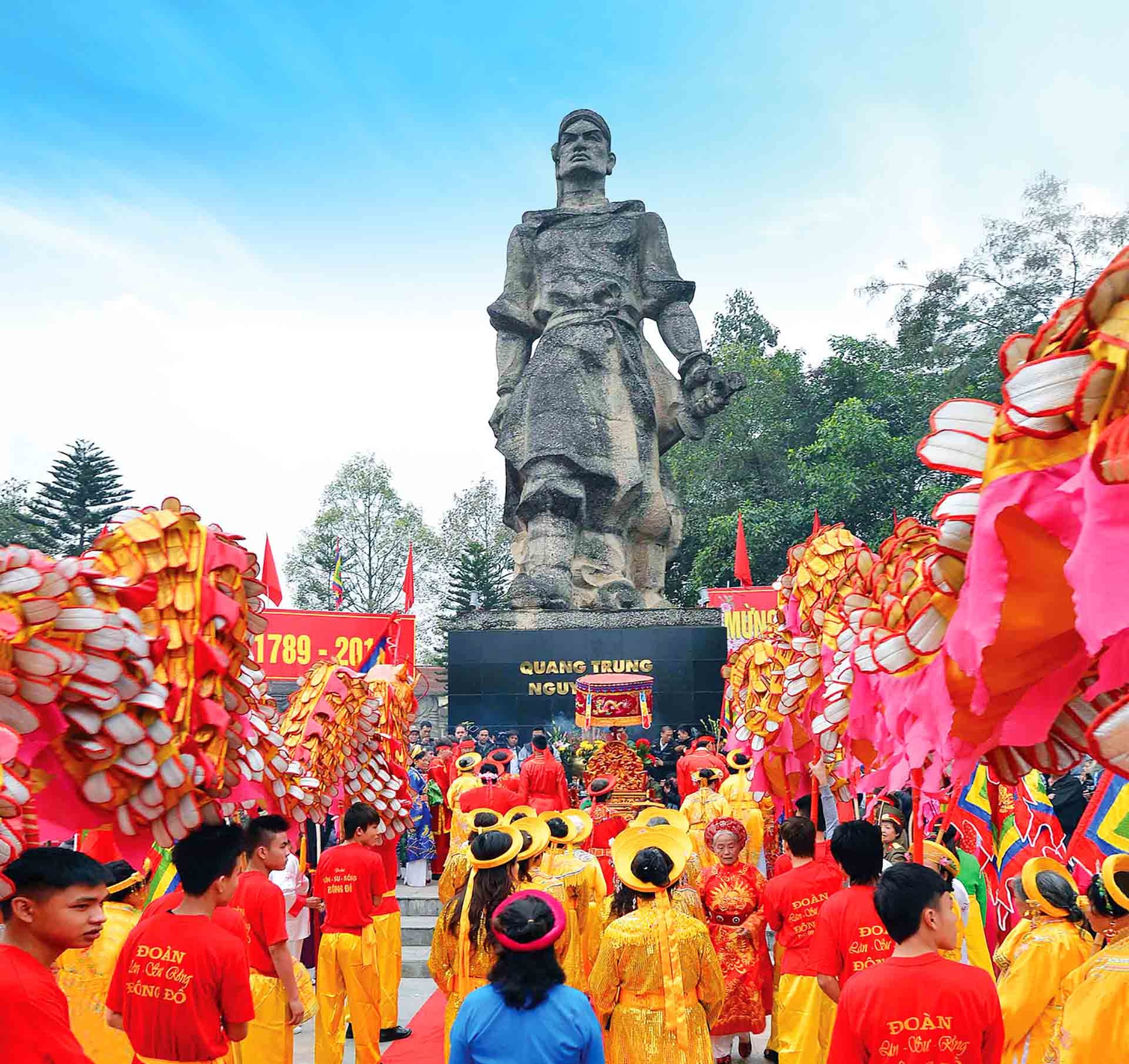 Bản sắc ngoại giao Việt Nam: Một vài suy ngẫm nhìn từ lịch sử dân tộc Bản sắc ngoại giao Việt Nam: Một vài suy ngẫm nhìn từ lịch sử dân tộc
