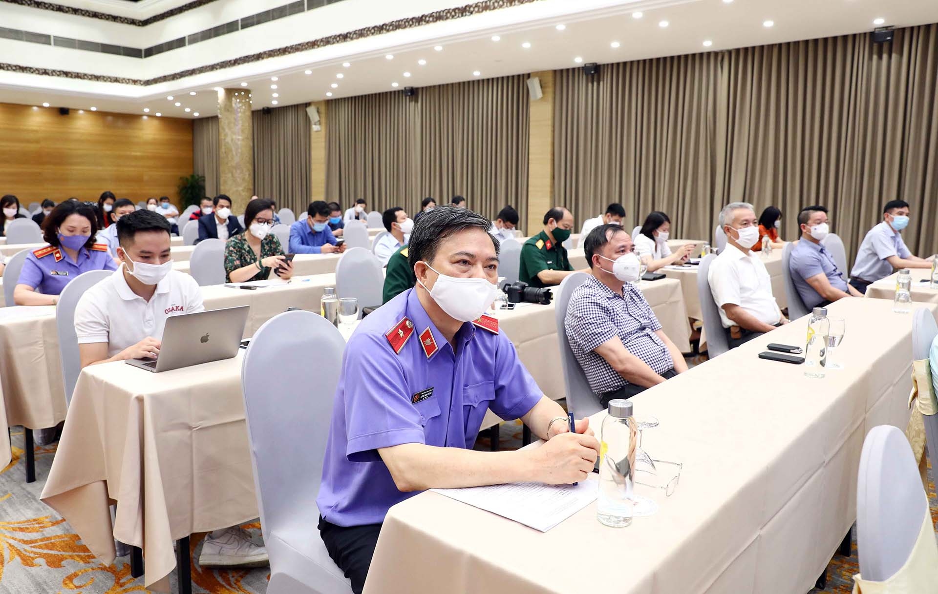 Các đại biểu tham dự cuộc họp báo công bố Quyết định đặc xá năm 2021 của Chủ tịch nước. (Nguồn: TTXVN) Các đại biểu tham dự cuộc họp báo công bố Quyết định đặc xá năm 2021 của Chủ tịch nước. (Nguồn: TTXVN)