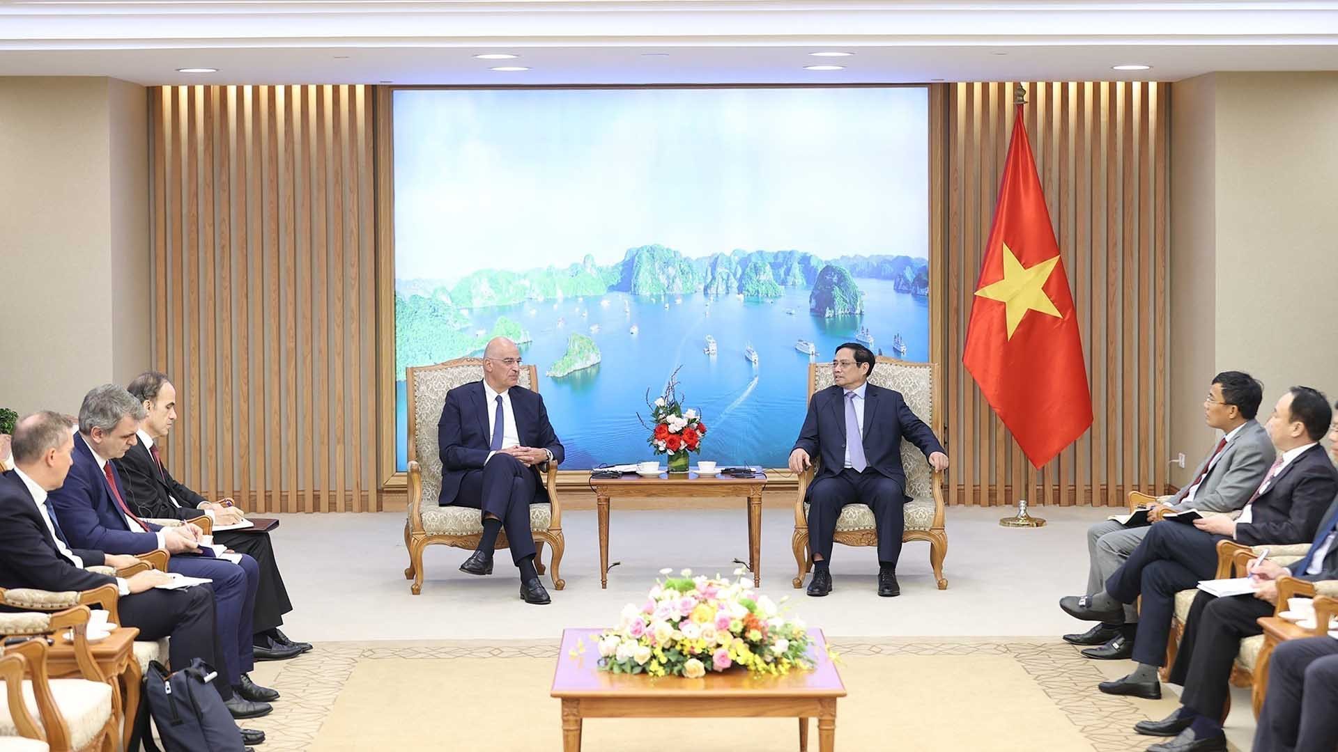 Thủ tướng Phạm Minh Chính tiếp Bộ trưởng Ngoại giao Hy Lạp Nikolaos Dendias