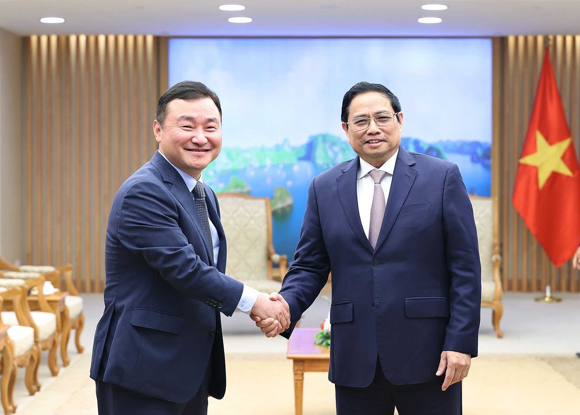 Thủ tướng Phạm Minh Chính tiếp ông Roh Tae-moon, Tổng giám đốc Samsung Electronics (Hàn Quốc). (Nguồn: TTXVN)