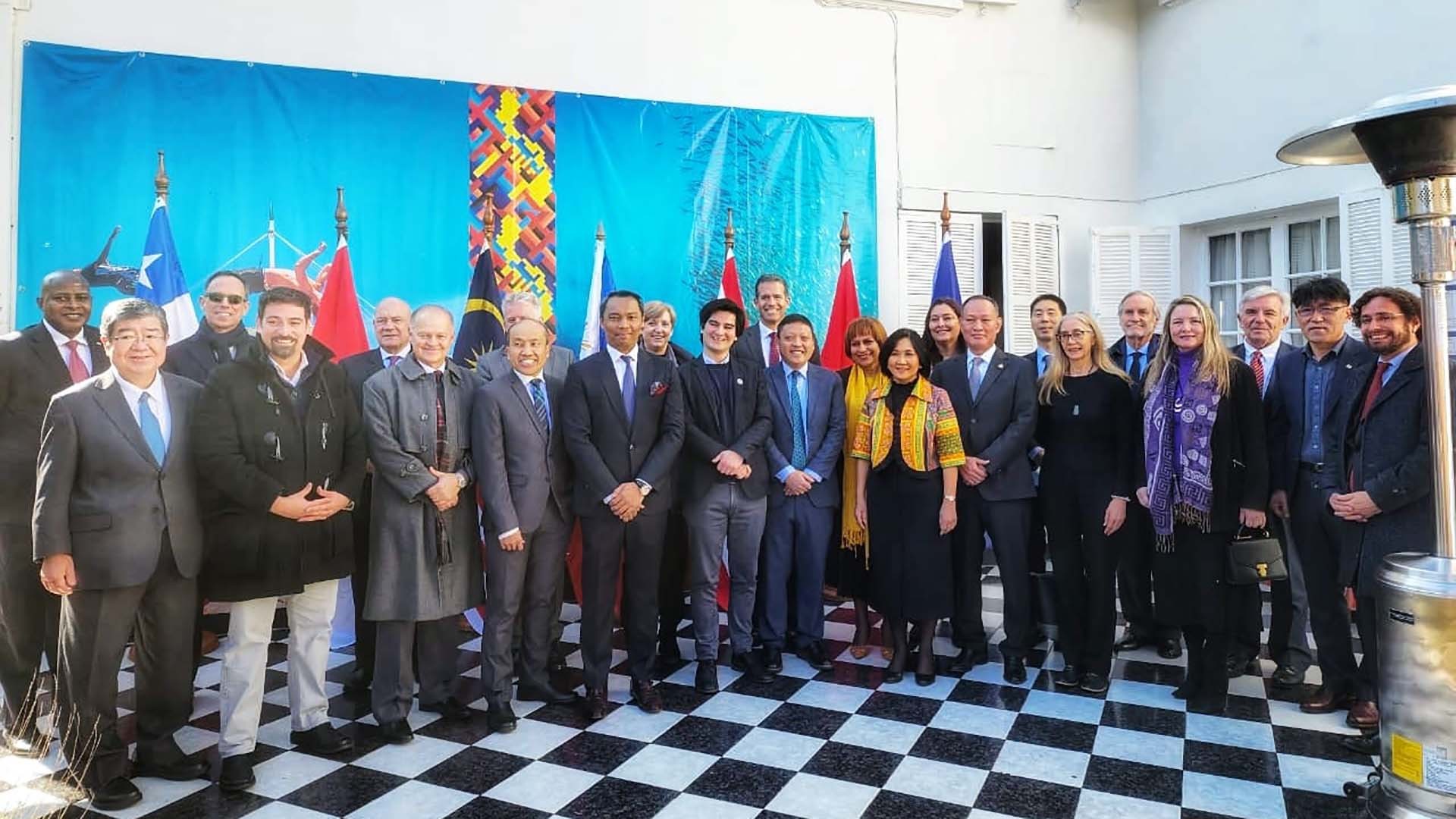 Các Đại sứ, Trưởng cơ quan đại diện tham dự hoạt động kỷ niệm 55 năm ngày thành lập ASEAN.