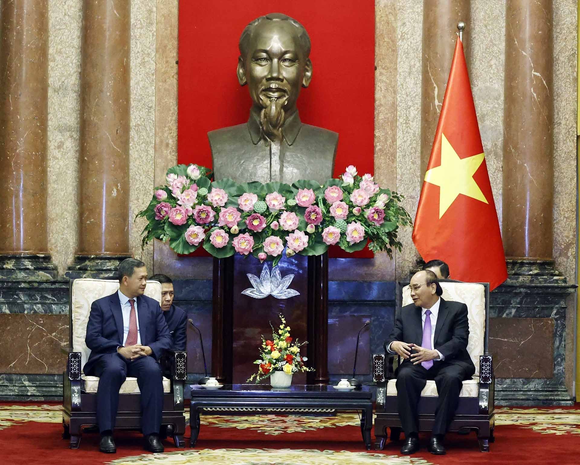 Chủ tịch nước Nguyễn Xuân Phúc tiếp Đại tướng Hun Manet Phó Tổng tư lệnh kiêm Tư lệnh Lục quân Quân đội Hoàng gia Campuchia. (Nguồn: TTXVN)