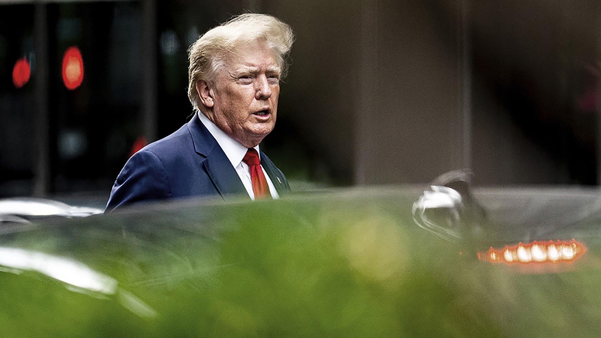 Những rắc rối có làm ông Trump lo lắng?